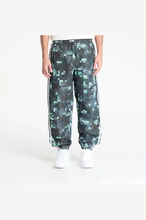 adidas Broeken adidas x Minecraft Trackpant Green/ Silver Pebble/ Magic Lime L