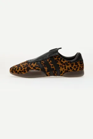 adidas Sneakers adidas Taekwondo Me Supplier Colour/ Core Black/ Gum5 EUR 35 1/2