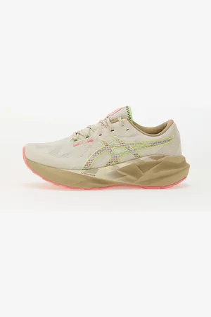Asics Sneakers Novablast 5 Tr Nature Bathing/ Guava EUR 37.5