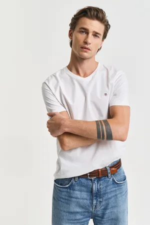 GANT Men Slim Fit Shield V-Neck T-Shirt (S)