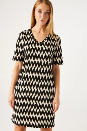 Garcia Zwarte jurk met print