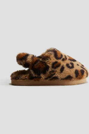 H&M Slippers met fluffy voering