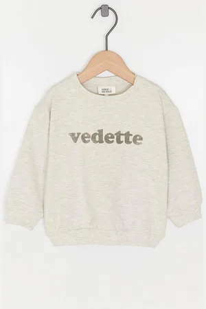 Cuddles and Smiles Grijze Sweater, Vedette