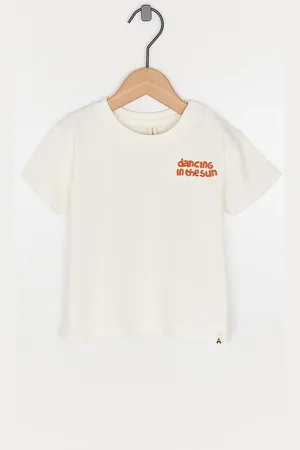 The New Chapter T-shirt Met Backprint