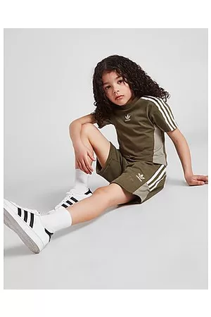 adidas Chevron Colour Block T-Shirt/Shorts Set Children