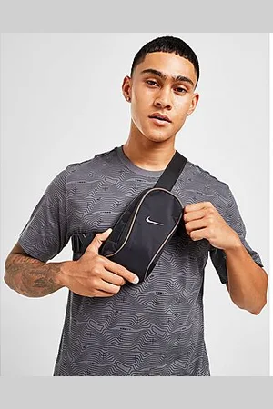 Nike Sportswear Essentials Crossbody Bag