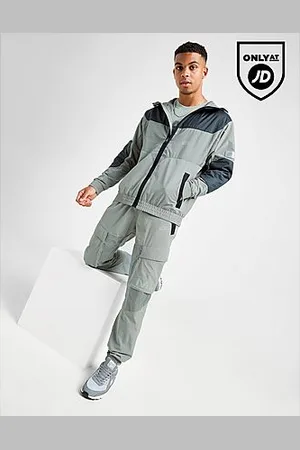 Nike Air Max Woven Cargo Pants