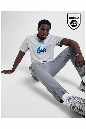 TECHNICALS Mountain T-Shirt