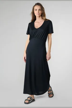 Le Temps des Cerises Midi jurk met V-hals