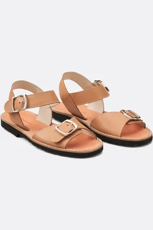 MINORQUINES Platte, leren sandalen met gesp, Avarca