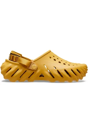 Crocs Schoenen, Heren, Geel, 40 EU, Platte sandalen