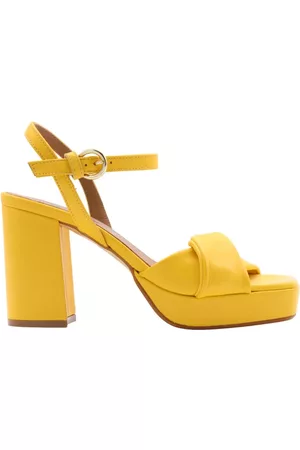 carmens Dames Outdoor Sandalen - Sandalen - Geel - Dames