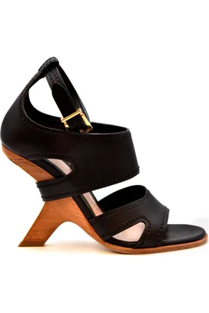 Alexander McQueen Schoenen, Dames, Zwart, 37 EU, Verhoogde Stijl Sandalen