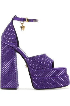 VERSACE Schoenen, Dames, Paars, 38 1/2 EU, Satijn, Paarse satijnen Medusa Aevitas sandalen