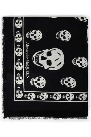 Alexander McQueen Accessoires, Dames, Zwart, ONE Size, Zwarte Wintersjaal - Stijlvol en Warm