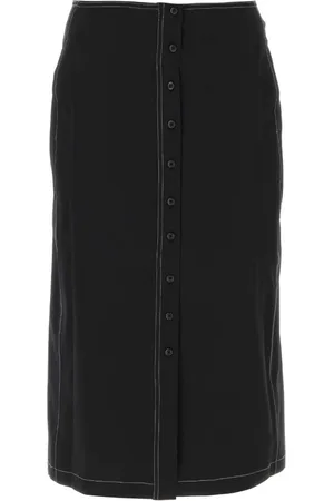 Low Classic Rokken, Dames, Zwart, M, Zwarte crepe rok - Stijlvol en elegant
