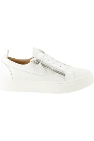 Giuseppe Zanotti Schoenen, Dames, Wit, 41 EU, Leer, Frankie Veterschoenen