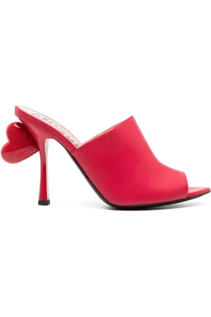 Moschino Schoenen, Dames, Rood, 39 EU, Leer, Rode Slip-On Sandalen met Hartdetail