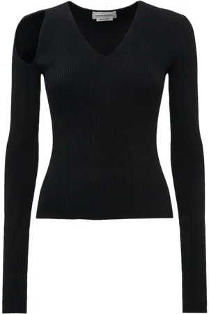 Alexander McQueen Truien, Dames, Zwart, S, Wol, Zwarte Geribbelde Stretch Wollen Trui met Schuine Schouderuitsnijding