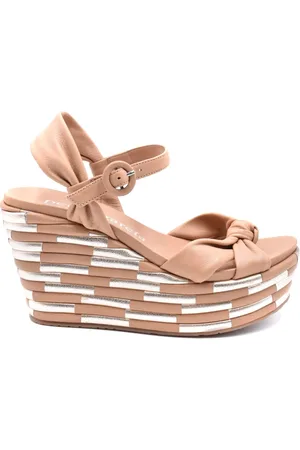 Pedro Garcia Schoenen, Dames, Bruin, 36 1/2 EU, Stijlvolle Sleehak Sandalen