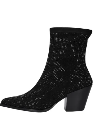 Pedro Miralles Schoenen, Dames, Zwart, 38 EU, Stijlvolle zwarte enkellaarzen met studs