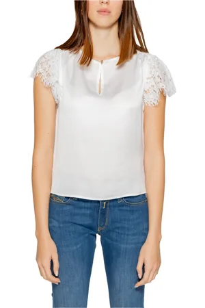 Guess Blouses & Shirts, Dames, Wit, XS, Polyester, Witte gebreide top met knoopsluiting