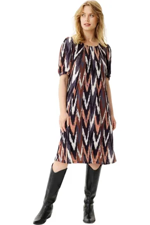 In Front Kleedjes, Dames, Veelkleurig, S, Polyester, Lucette Jurk 1/2 Mouw Mocca