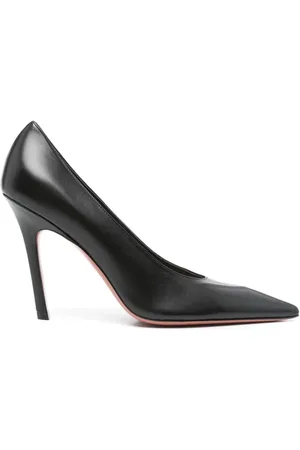 Amina Muaddi Schoenen, Dames, Zwart, 38 EU, Leer, Zwarte stilettohakken met reliëfdetail
