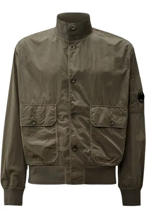 C.P. Company Jassen, Heren, Groen, L, Nylon, Glanzende nylon jas met knoopdetails