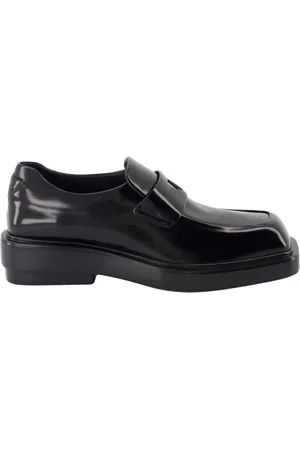 Prada Schoenen, Dames, Zwart, 36 EU, Leer, Gestoffeerde Lederen Loafers
