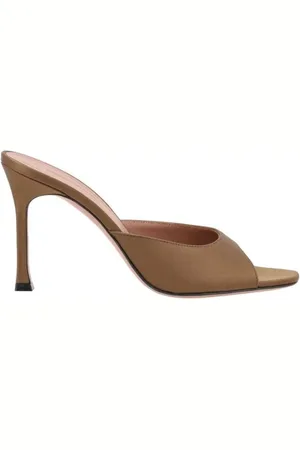 Amina Muaddi Schoenen, Dames, Bruin, 38 EU, Satijn, Chique Satijnen Stiletto Sandalen met Amandel Teen