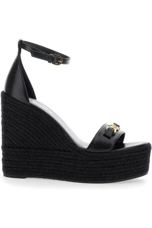 VERSACE Schoenen, Dames, Zwart, 38 EU, Leer, Zwarte hoge hak wiggen met Medusa-detail