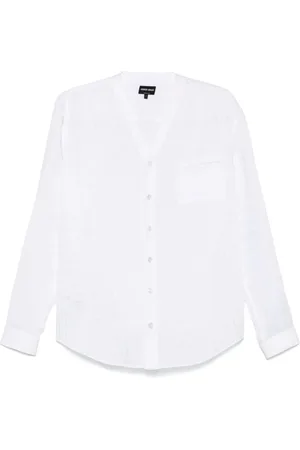 Giorgio Armani Overhemden, Heren, Wit, XL, Witte V-hals Shirt met Knoopsluiting