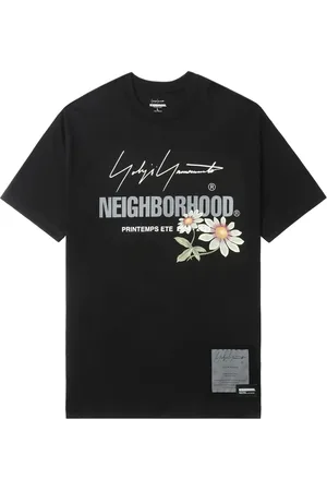 YOHJI YAMAMOTO Tops, Heren, Zwart, XL, Zwart Bloemen Logo Print Ronde Hals