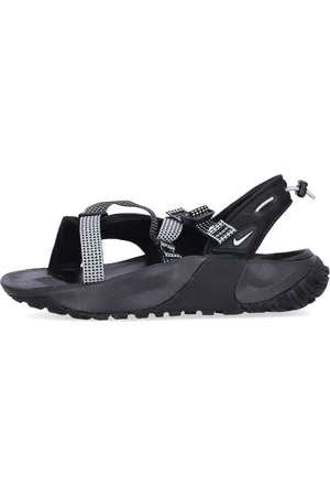 Nike Schoenen, Heren, Zwart, 41 EU, Wol, Sandalen met Verstelbare Riemen