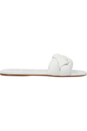 Miu Miu Schoenen, Dames, Wit, 36 EU, Leer, Gewatteerde Slippers met Gequilte Bandjes