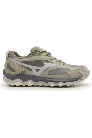 Mizuno Schoenen, Heren, Grijs, 40 EU, Suède, Grijze Low-Top Sneakers Mujin TL GTX