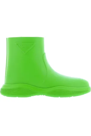 Prada Schoenen, Dames, Groen, 38 EU, Logo Rubberlaarzen met Relief Detail