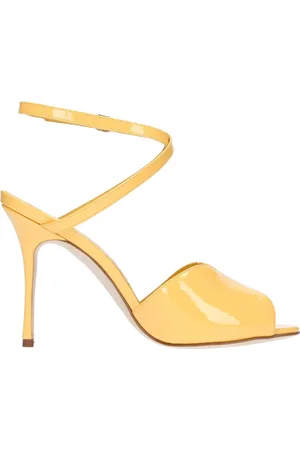 Manolo Blahnik Schoenen, Dames, Geel, 38 1/2 EU, Leer, Hourani Sandalen