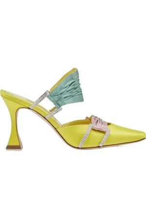 Manolo Blahnik Schoenen, Dames, Geel, 40 EU, Leer, Sandalen met hak en kristallen gespen