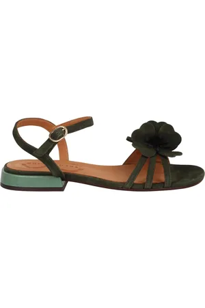 Chie Mihara Schoenen, Dames, Groen, 37 1/2 EU, Leer, Floral Appliqué Gespsluiting Sandalen