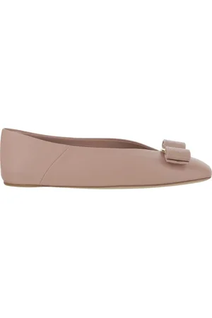 Salvatore Ferragamo Schoenen, Dames, Roze, 38 EU, Leer, Leren ballerina`s met strikdetail