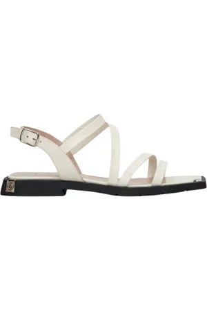 Estro Schoenen, Dames, Wit, 40 EU, Leer, Witte leren sandalen met bandjes