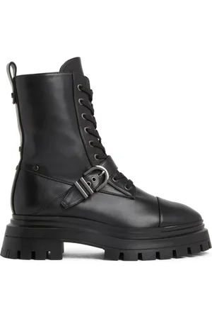 Stuart Weitzman Schoenen, Dames, Zwart, 39 EU, Leer, Stoere Bedford Bootie met Metallic Accenten