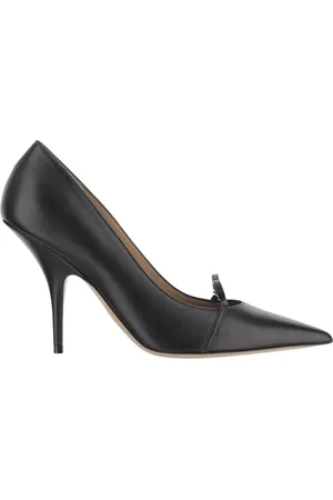 Salvatore Ferragamo Schoenen, Dames, Zwart, 40 EU, Leer, Zwarte leren pumps met spitse neus en strik