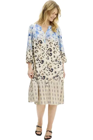 In Front Kleedjes, Dames, Veelkleurig, S, Nylon, Blauwe Jurk met V-Hals en Knoopsluiting