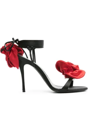 MAGDA BUTRYM Schoenen, Dames, Zwart, 36 EU, Satijn, Zwarte Satijnen Rode Bloem Hoge Hak Sandalen