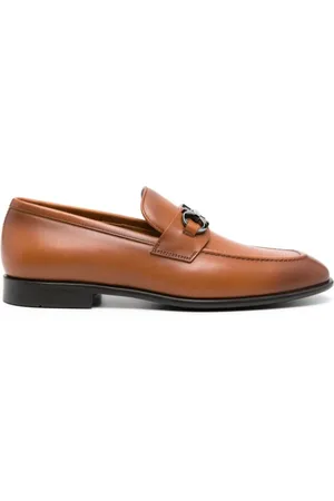 Salvatore Ferragamo Schoenen, Heren, Bruin, 42 EU, Leer, Metal Logo Moc Calf Biscote Abraz Loafers