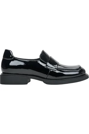 Estro Schoenen, Dames, Zwart, 36 EU, Leer, Zwarte Laksleren Loafers