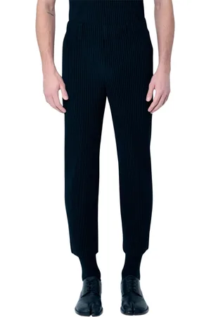 Issey Miyake Broeken, Heren, Zwart, S, Polyester, Geplooide Broek met Elastische Tailleband
